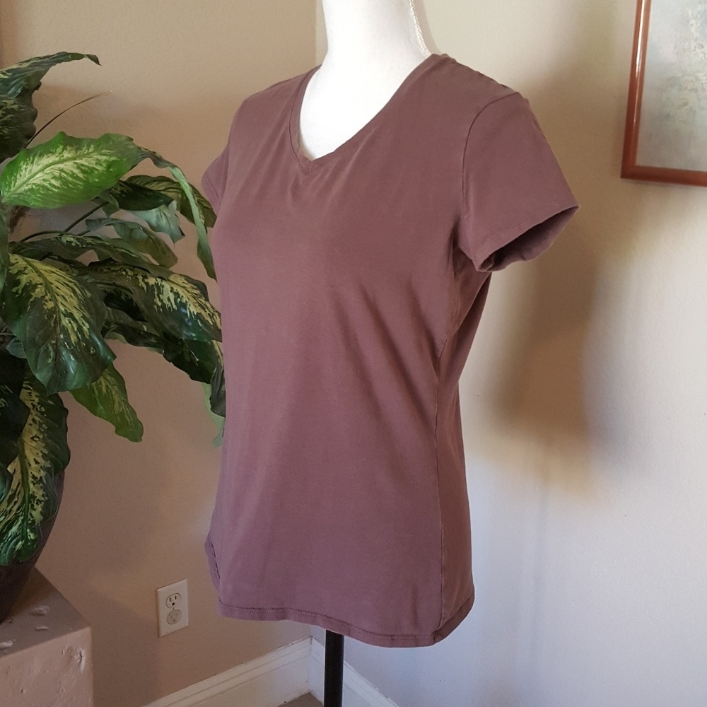 🌸MOSSIMO TEE.